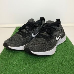 Nike Epic React sneakers